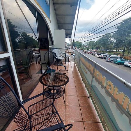 Hotel Sleeping Mountain Arenal La Fortuna Exterior foto